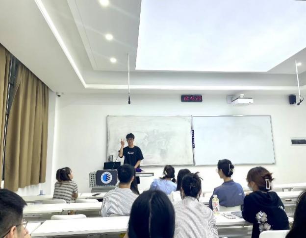 图片 1 图片 1